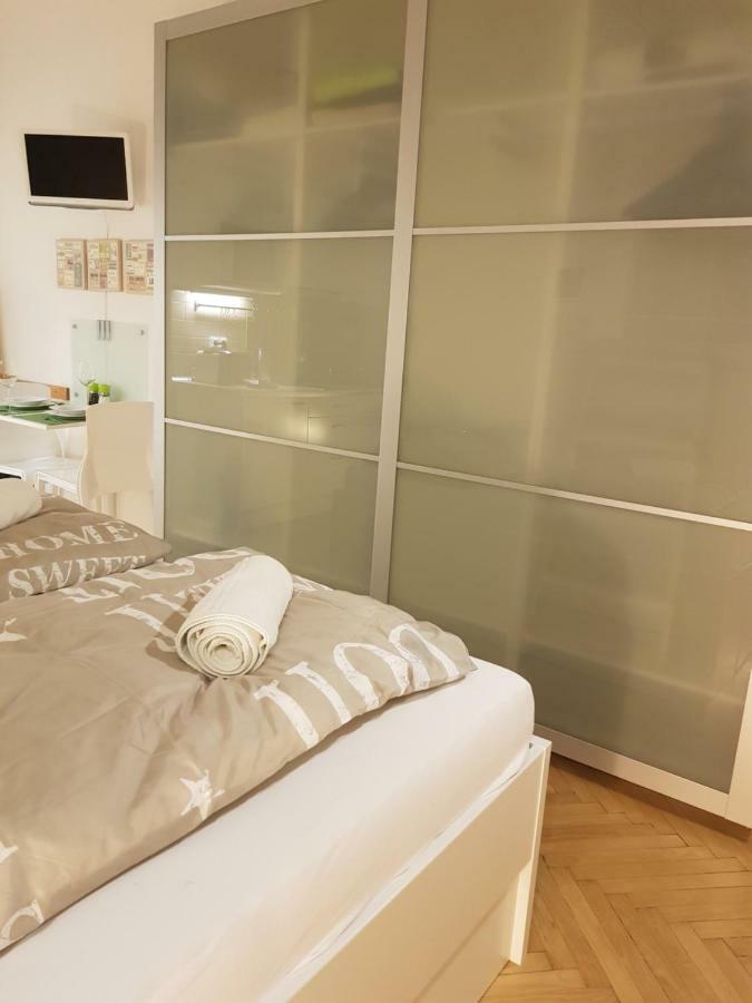Appartement Cozy With Parking Near Center Praag